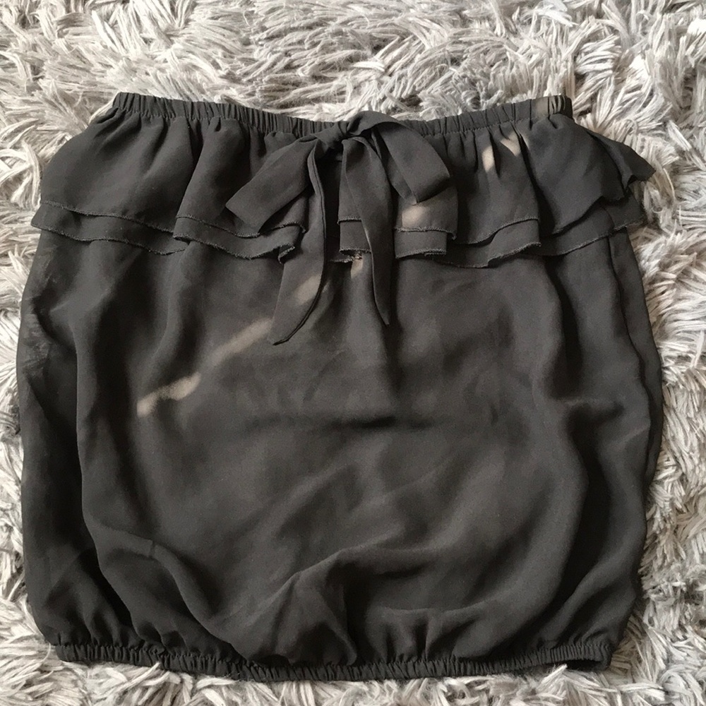 Black Strapless Top